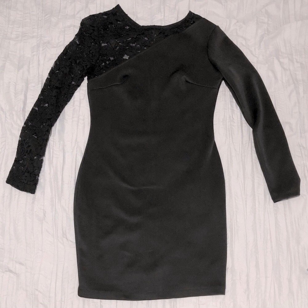 NWOT Dynamite One Lace Sleeve Bodycon Dress